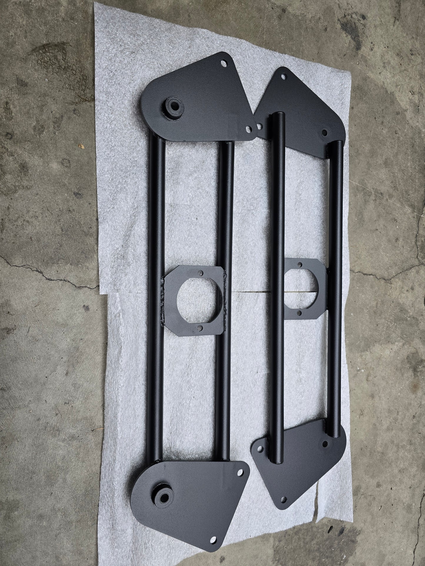 Audi 02X/0A3 Transmission cross member for C5/B5 swap